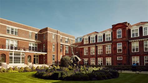 英国留学名校 伦敦摄政商学院