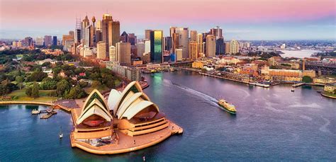 澳洲的留学在入学时怎么报到