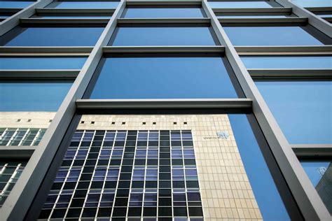 西班牙留学 马德里康普顿斯大学的院系及专业设置