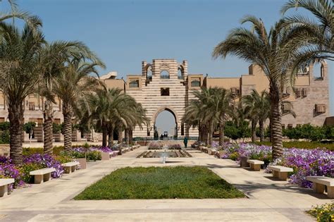 美国留学 私立学校开罗美国大学最新介绍
