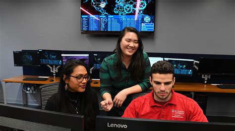 一些加拿大大学的本科申请要求