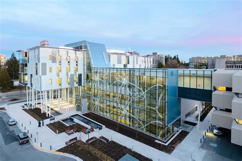 加拿大英属哥伦比亚大学申请条件一览