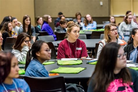 加拿大本科留学规划 高中生怎样安排留学申请