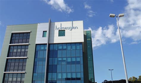 11年霍姆斯格兰政府理工学院与迪肯大学会计课程强强联手