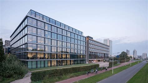荷兰鹿特丹商学院最受欢迎是物流学