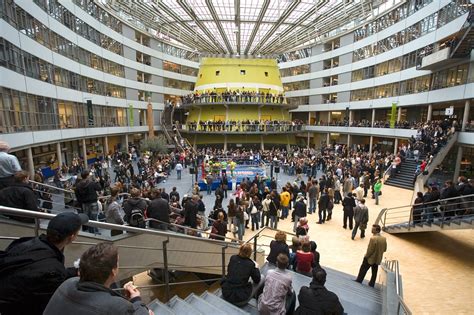 荷兰海牙大学的课程设置