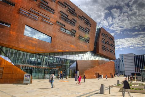 奥地利维也纳经济管理大学留学申请条件