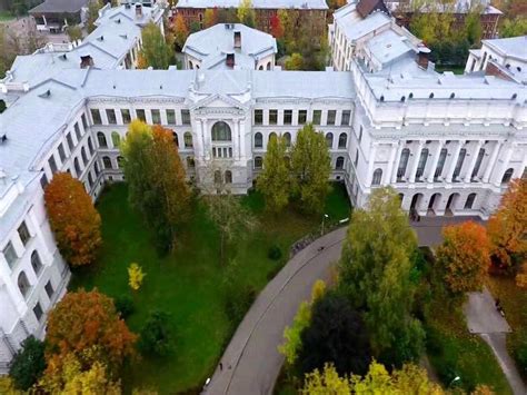 本科留学圣彼得堡彼得大帝理工大学热门专业及学费