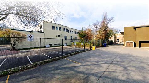 加拿大多伦多五湖学院有什么特色课程