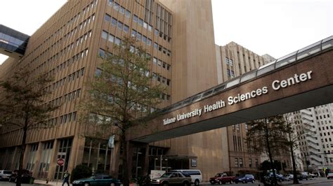 美国杜兰大学是一所历史悠久的研究型私立学校