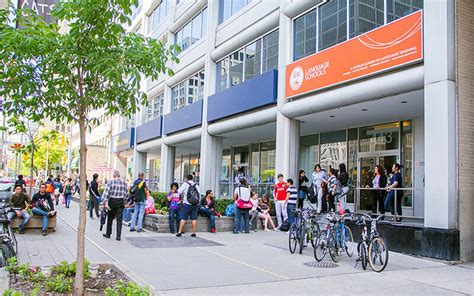 去加拿大读语言学校要什么条件