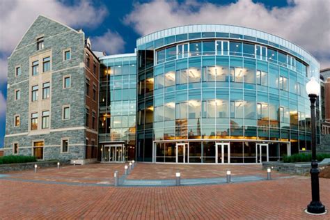 英国留学 布拉德福德大学管理学院是世界商学院