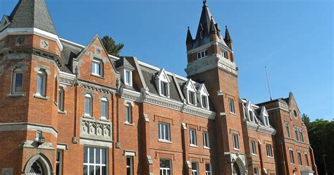 加拿大本科几年制