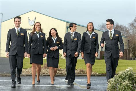 爱尔兰香侬酒店管理学院是一所全球酒店行列的专业学校