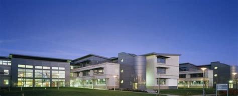 2011爱尔兰莱特肯尼理工学院院系及专业设置介绍