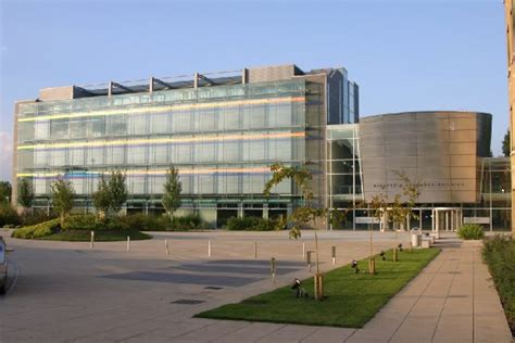 安格里亚理工大学学院及专业设置