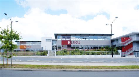 新西兰著名中学－奥尔巴尼初级中学