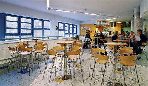 爱尔兰邓莱里文艺理工学院全日制课程介绍