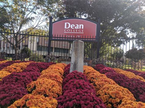 爱尔兰留学名校推荐 爱尔兰邓莱里文艺理工学院