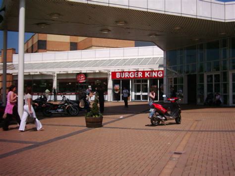 爱尔兰布兰察斯镇理工学院：年轻更有前途