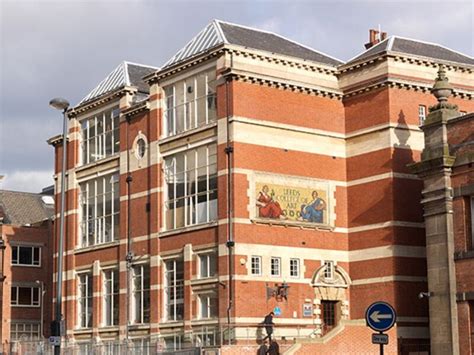 2018英国利兹大学留学申请条件