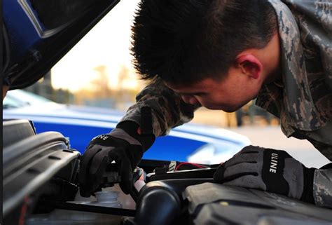 汽车维修与驾驶