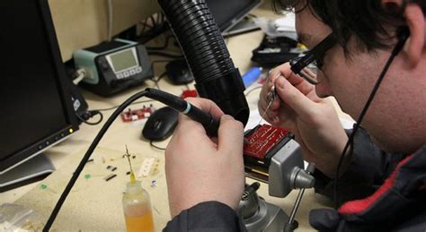 电子与信息技术