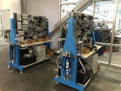 机电一体化(农机维修方向)