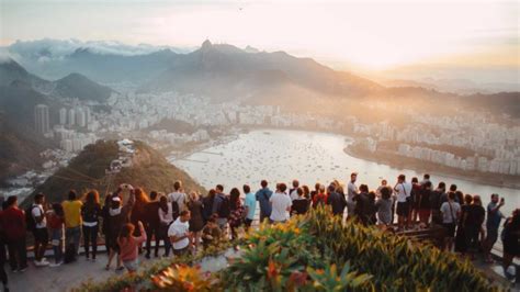 旅游服務(wù)與管理