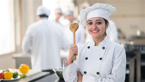 旅游与酒店管理