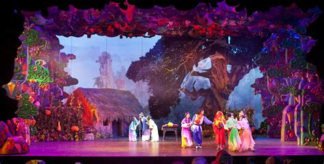 戏剧表演(随州花鼓戏方向)专业