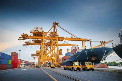 港口机械与自动控制