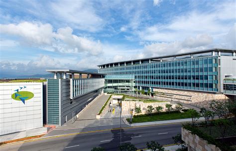 民航与旅游服务