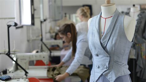 服装制作与生产管理