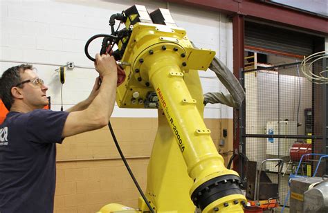 机器人操作与维修