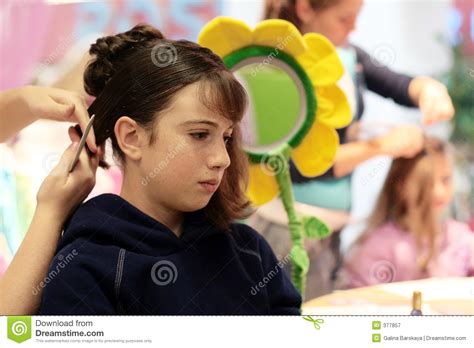 美发与形象设计