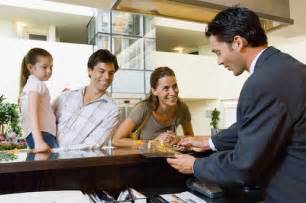 旅游与酒店服务