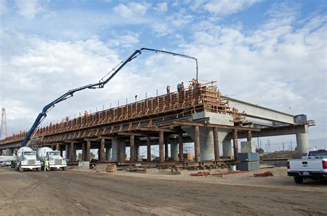 高速铁路施工与维护