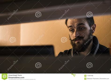 现代文员