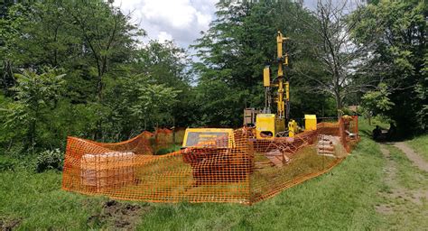 水文地质与勘查技术