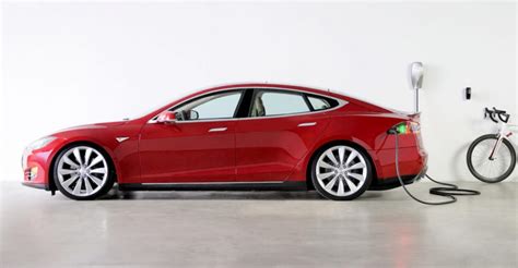 新能源汽车运用与维修