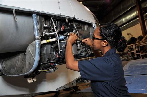 飞行器维修技术