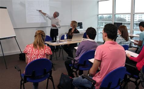 旅游管理与服务教育