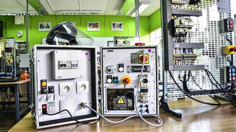 电气工程及其自动化