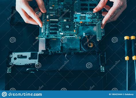 微电子科学与工程