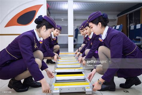 高铁乘务
