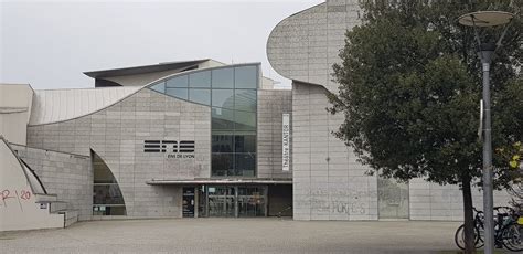 里昂高等师范学院