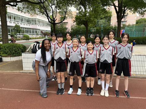 上海李文斯顿国际学校美国高中课程