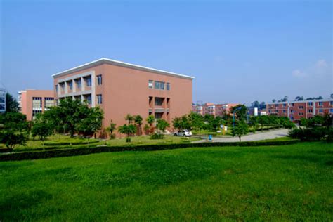 四川師范大學(xué)
