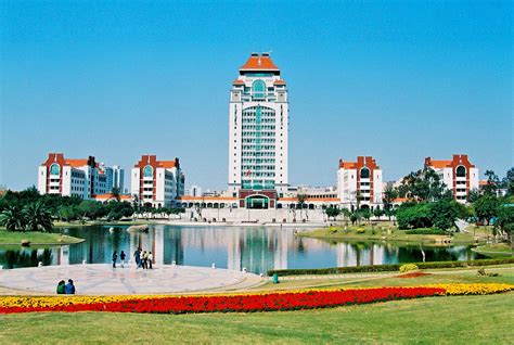 廈門大學(xué)